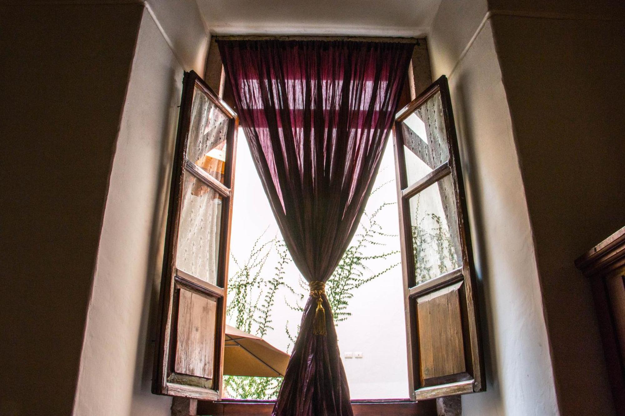 Gertrudis Hotel Морелия Экстерьер фото